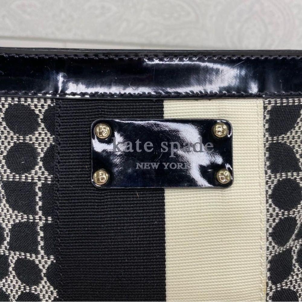 Kate Spade -Black/Cream Geometric Crossbody - Picture 10 of 13